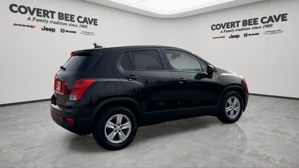 Used 2020 Chevrolet Trax LS w/ Tint and Cruise Package image 10