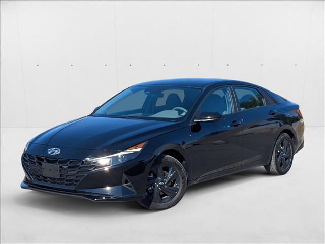 Used 2023 Hyundai Elantra SEL w/ Preferred Accessory Package