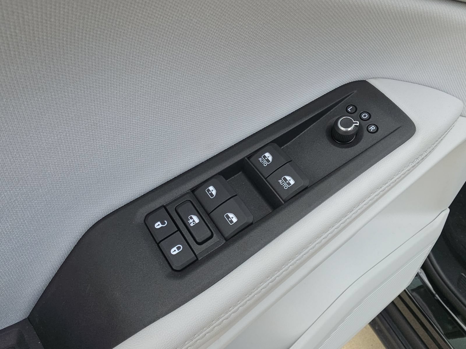 New 2026 Jeep Cherokee Laredo AWD/4WD image 14