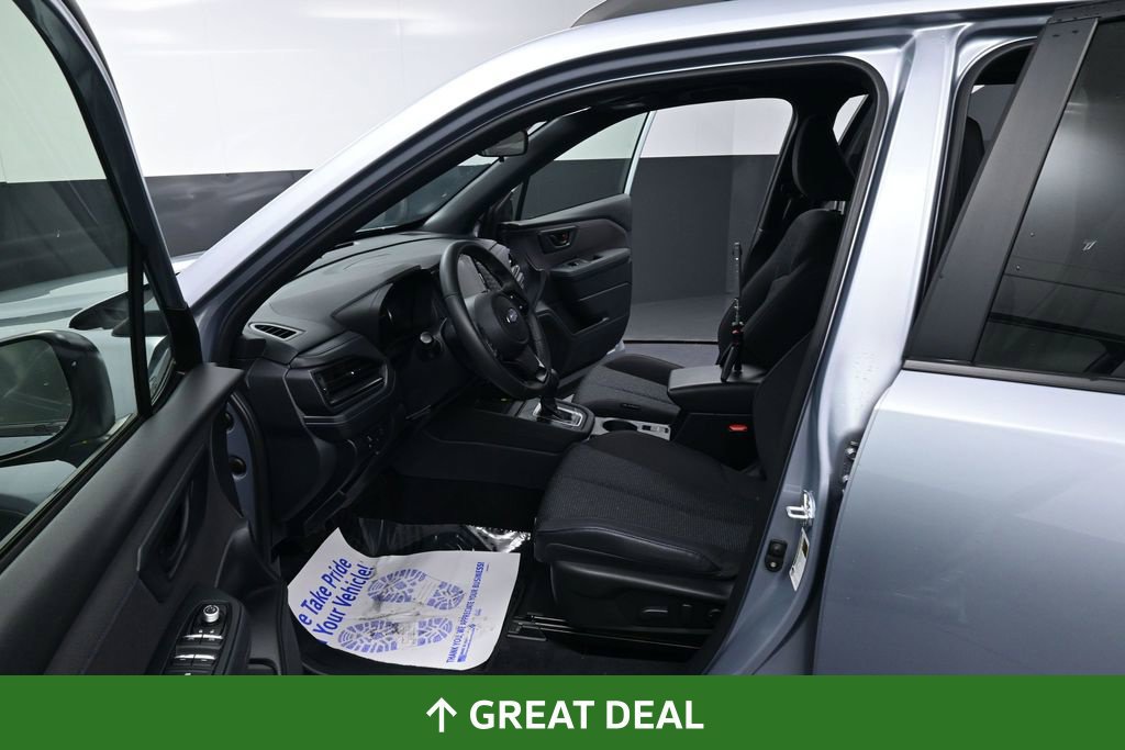 Used 2025 Subaru Forester Premium AWD/4WD image 32