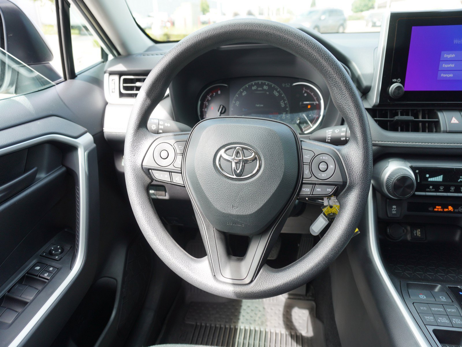 Used 2025 Toyota RAV4 LE AWD/4WD image 16