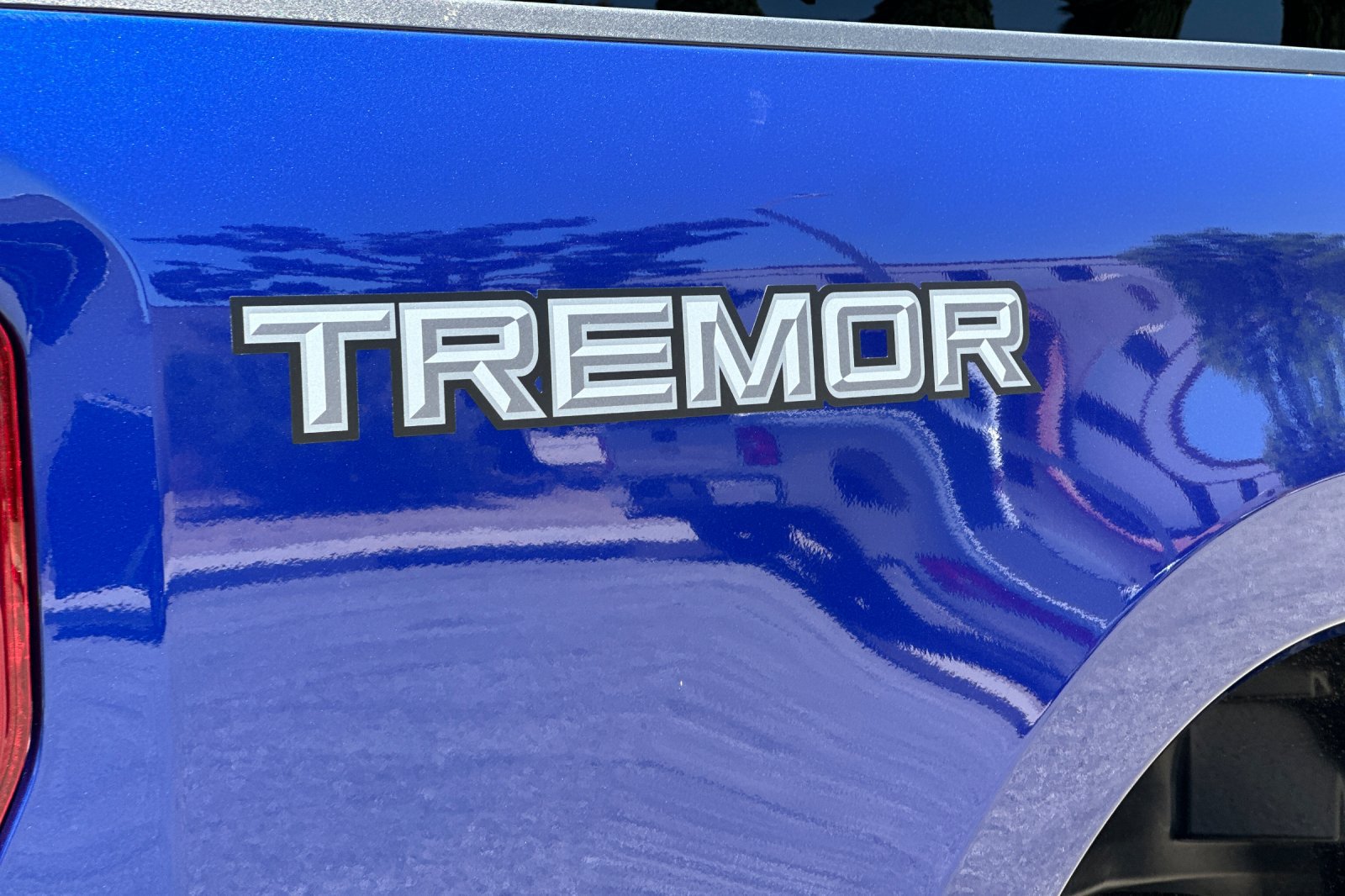 New 2026 Ford F250 Lariat w/ Tremor Off-Road Package AWD/4WD image 26