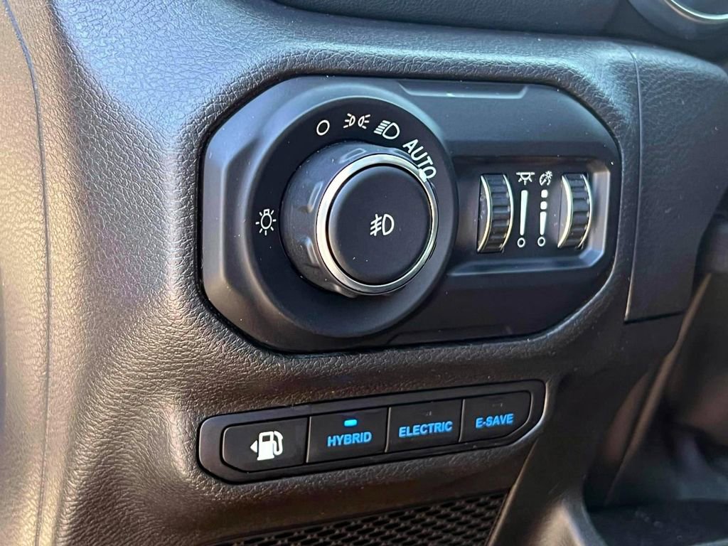 Used 2022 Jeep Wrangler Unlimited Sahara 4xe w/ Cold Weather Group image 17