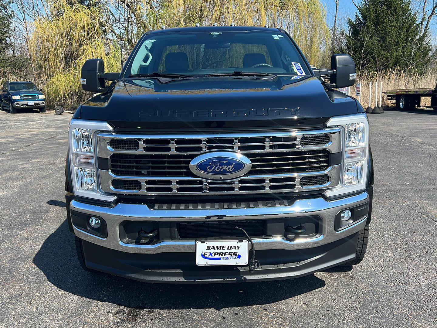 Certified 2025 Ford F450 XLT w/ 360-Degree Camera Package AWD/4WD image 17