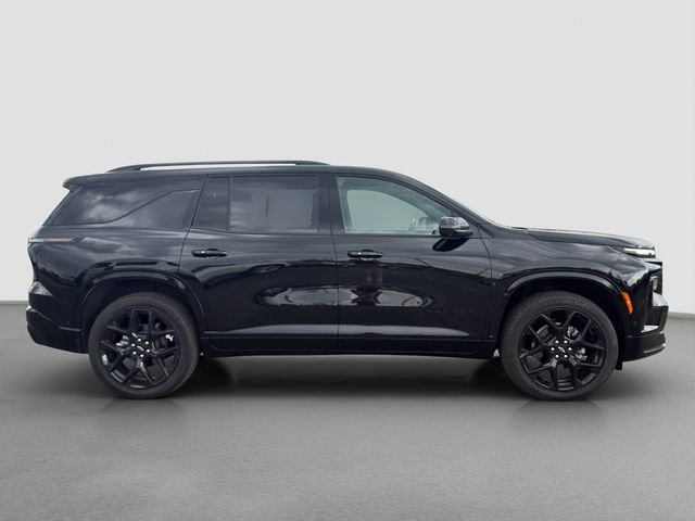 Used 2025 Chevrolet Traverse RS image 7