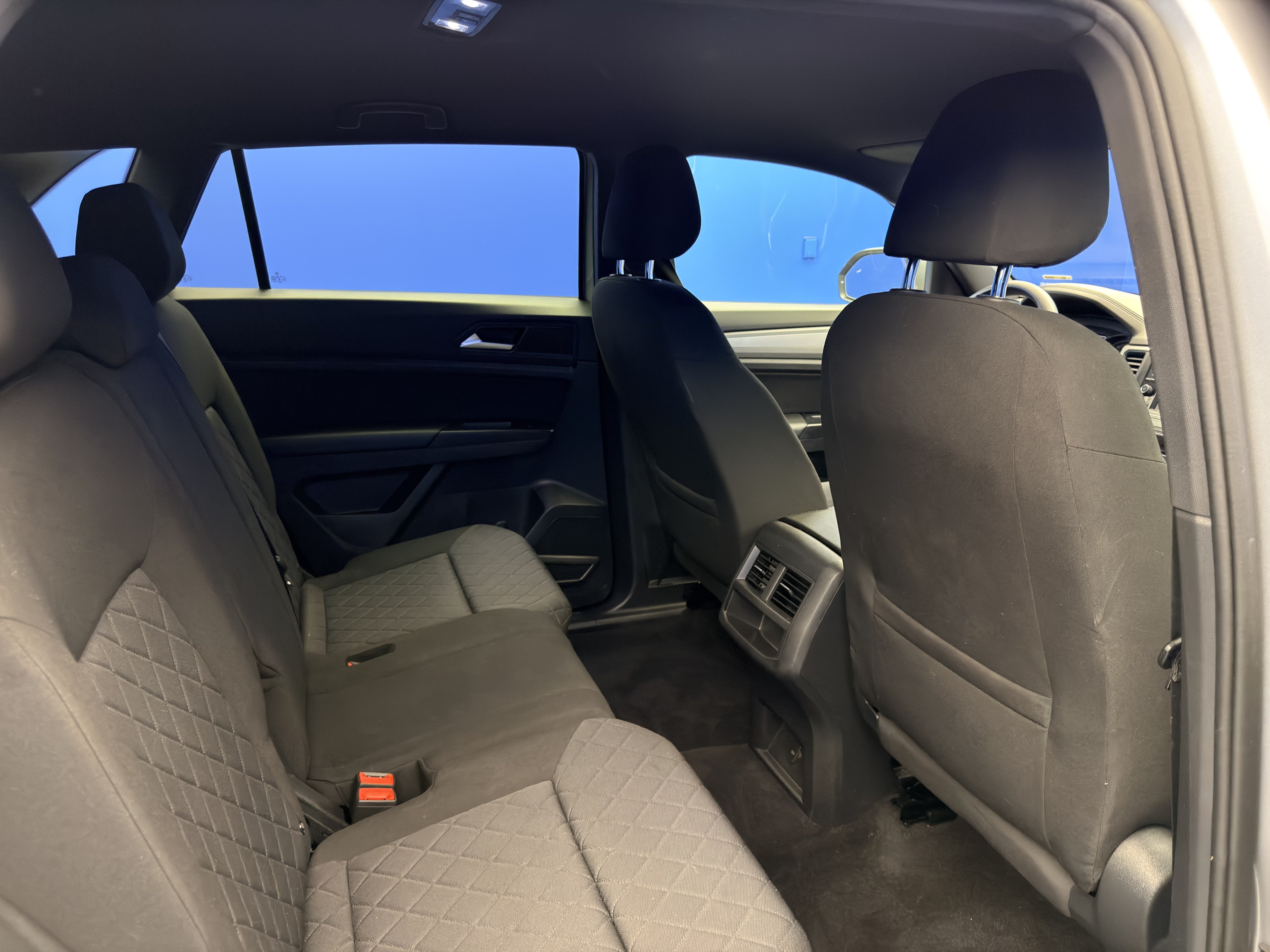 Used 2020 Volkswagen Atlas Cross Sport S FWD image 23