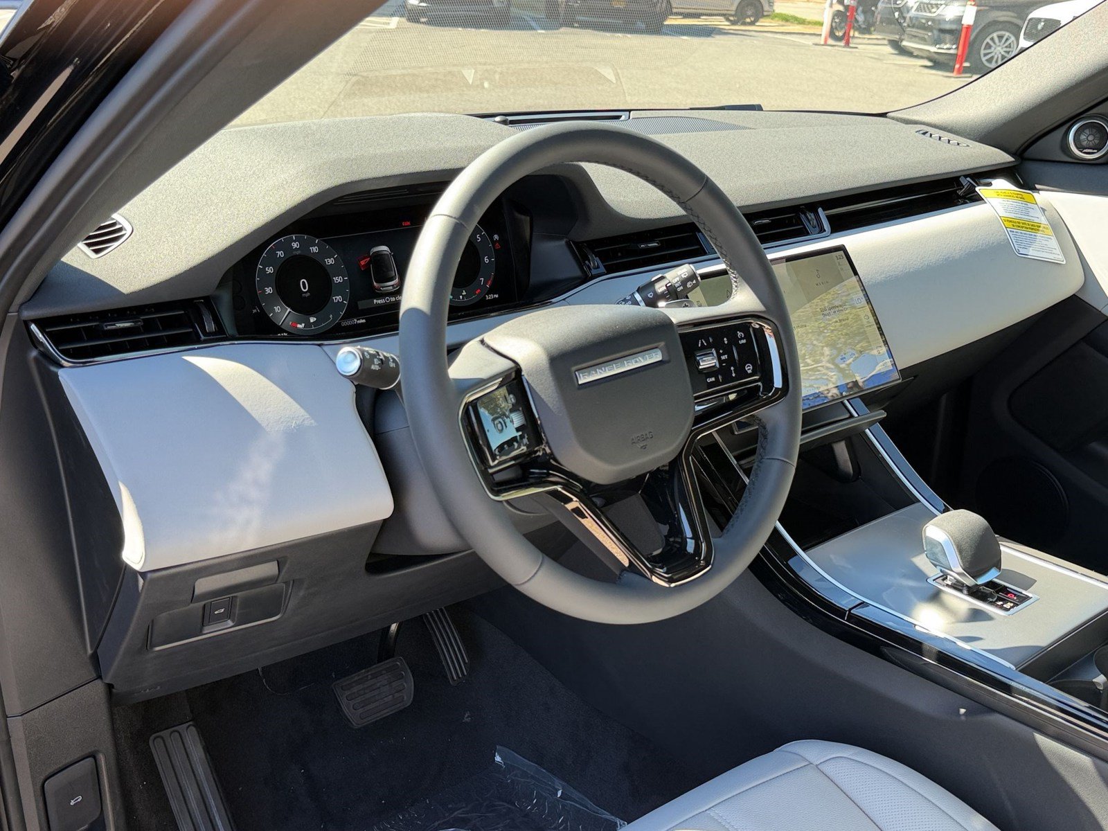 New 2026 Land Rover Range Rover Evoque S AWD/4WD image 4