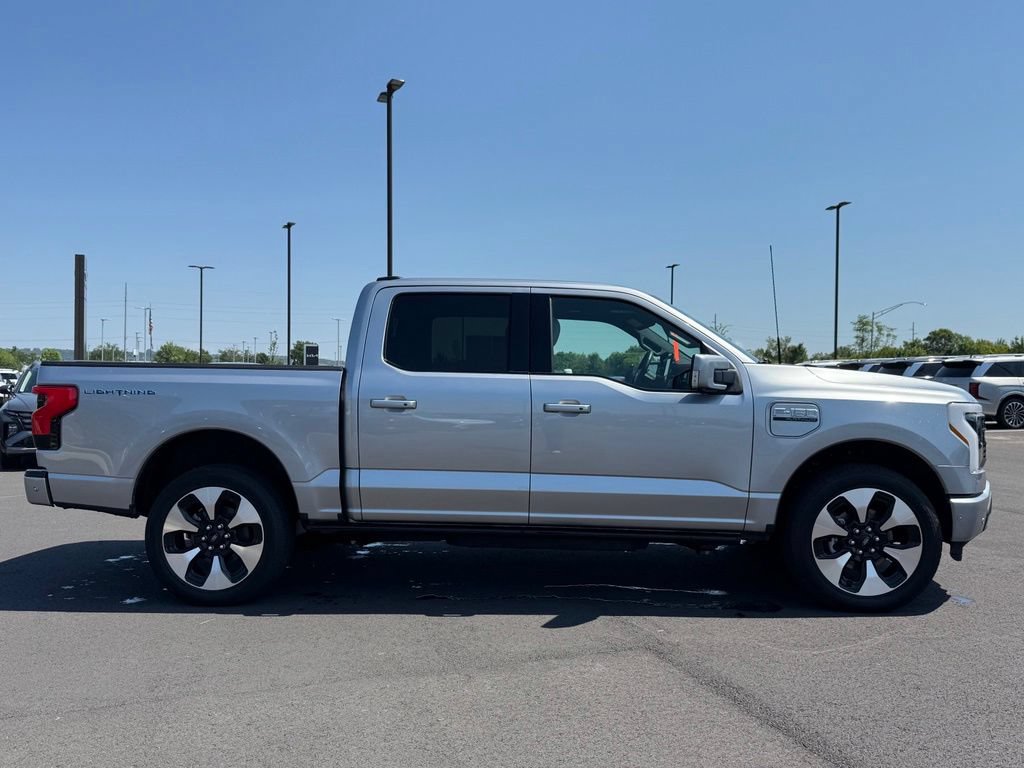 Used 2023 Ford F150 Lightning Platinum AWD/4WD image 4
