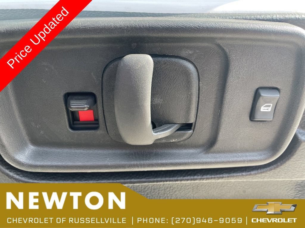 Used 2024 Chevrolet Express 2500 w/ Driver Convenience Package RWD image 26