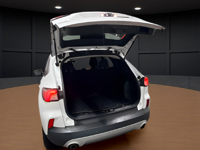 Used 2021 Ford Escape SE w/ Cold Weather Package FWD image 7