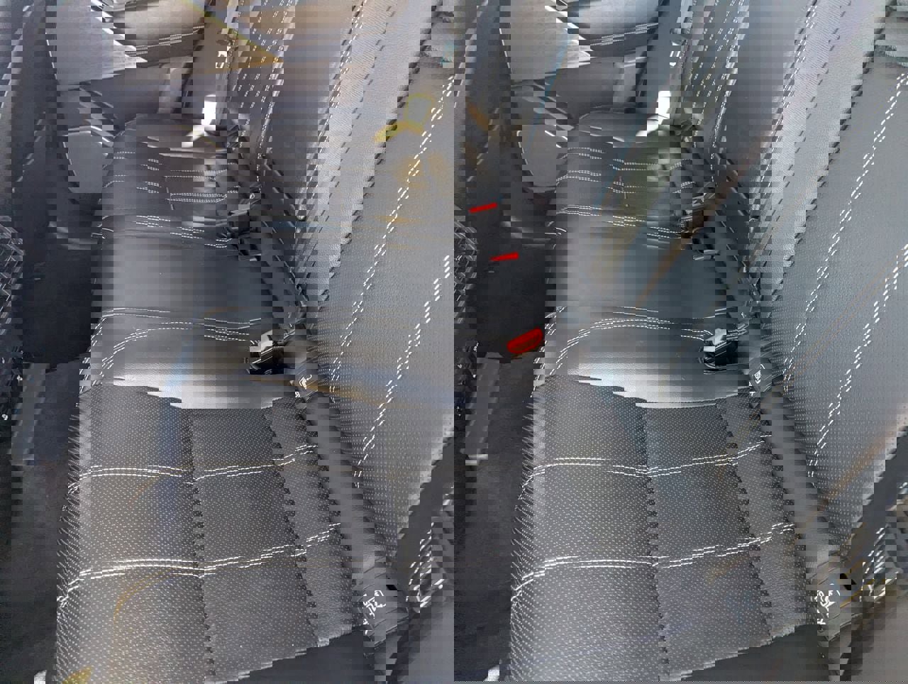 Used 2018 Land Rover Range Rover Velar S AWD/4WD image 17