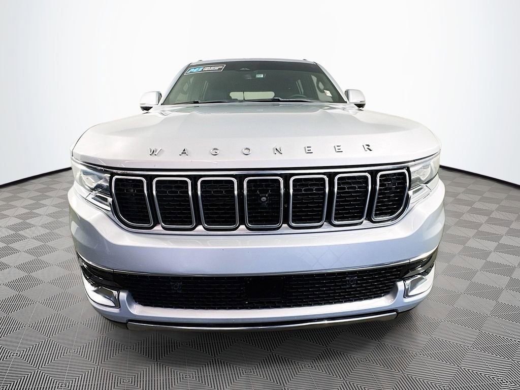 Used 2022 Jeep Wagoneer Series III w/ Premium Group I RWD image 2