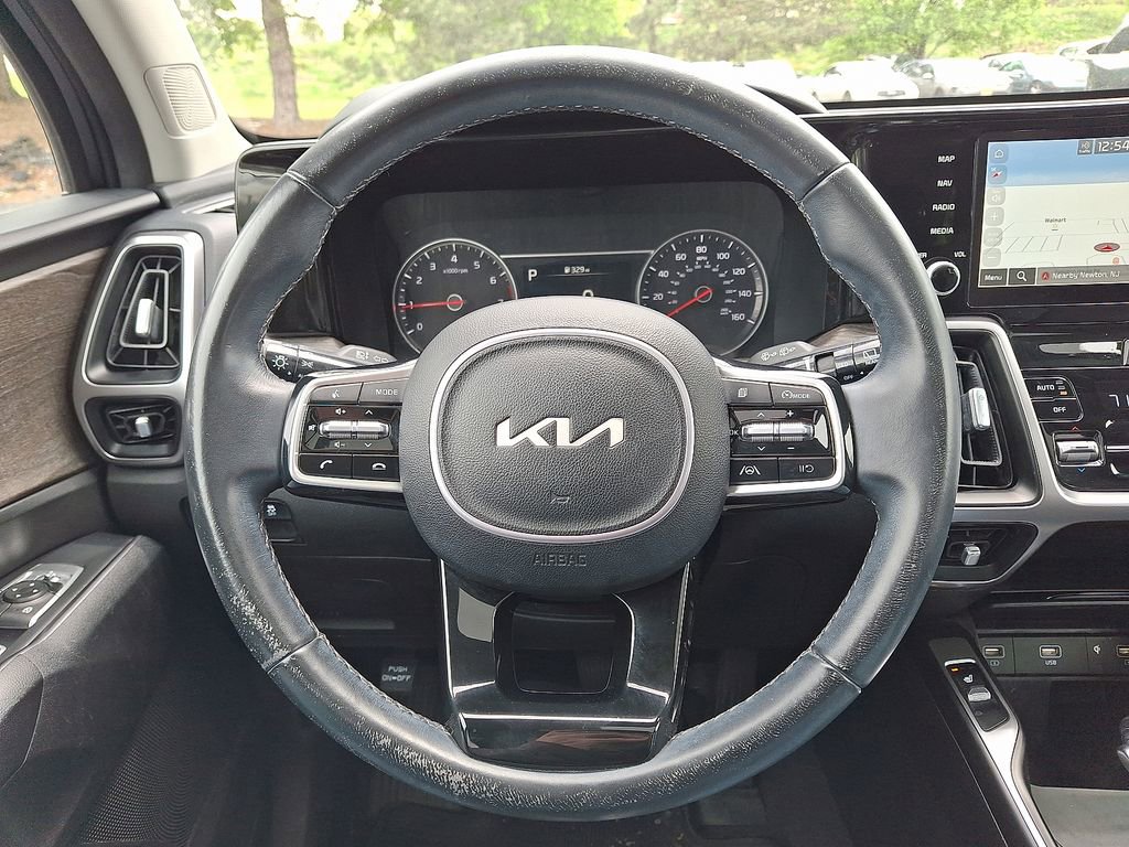 Certified 2023 Kia Sorento S w/ Panoramic Sunroof Package AWD/4WD image 8