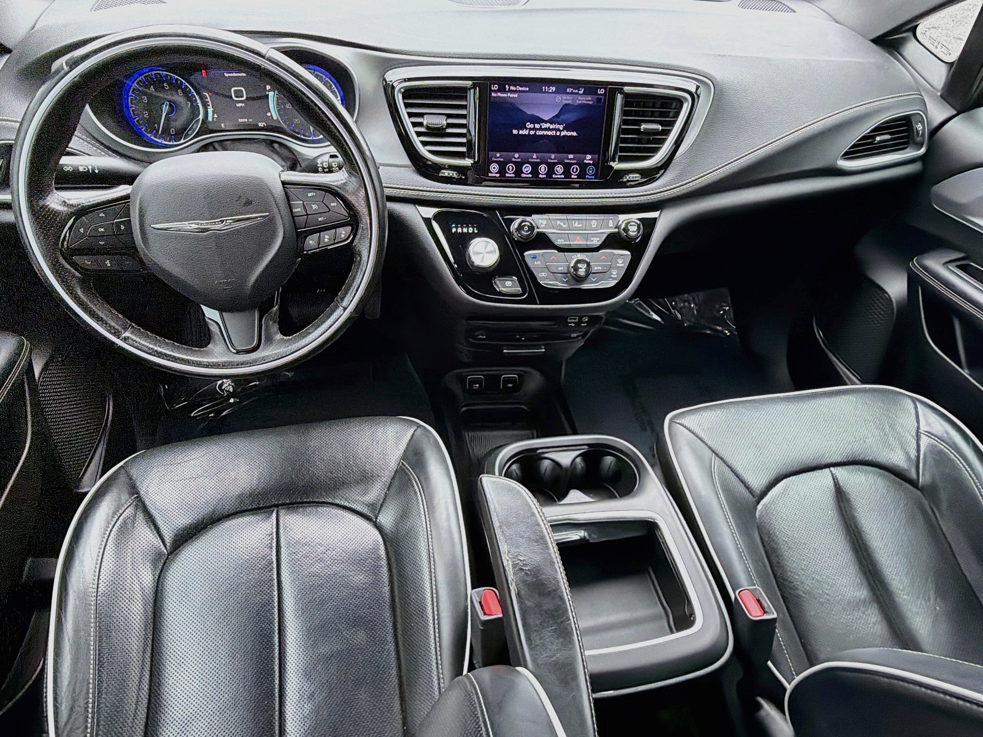 Used 2019 Chrysler Pacifica Limited w/ Advanced Safetytec Group FWD image 17