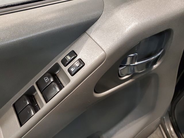 Used 2008 Nissan Frontier SE w/ SE Value Truck Pkg image 13