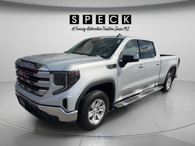 Used 2022 GMC Sierra 1500 SLE image 2