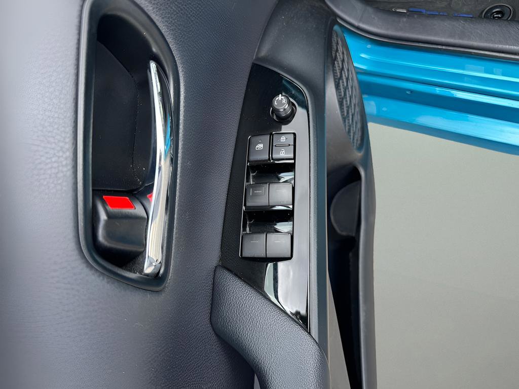 Used 2020 Toyota Prius Prime Limited image 17