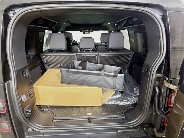 New 2026 Land Rover Defender 110 S AWD/4WD image 28