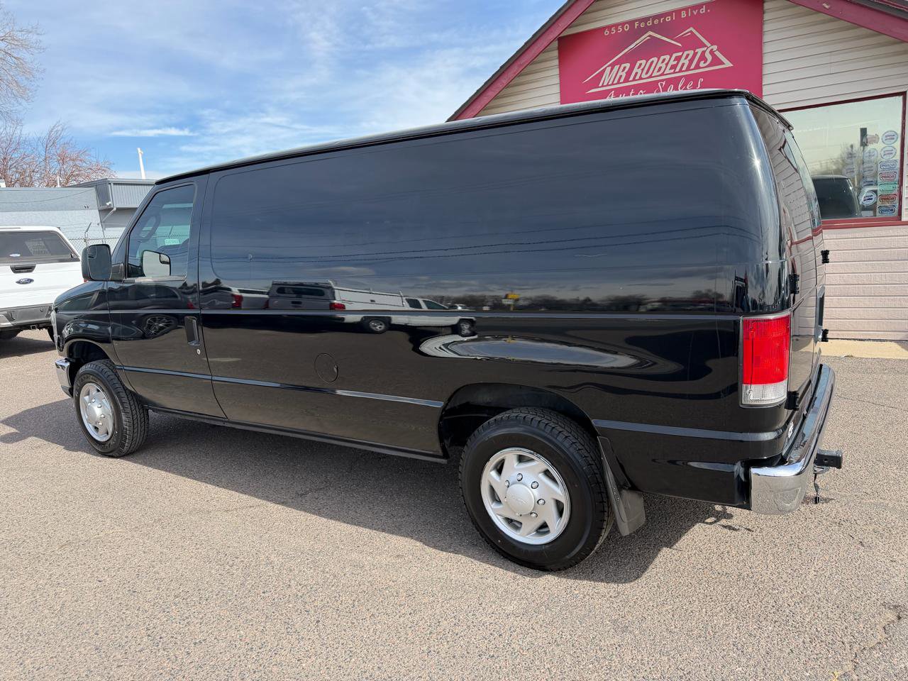 Used 2014 Ford E-150 and Econoline 150 w/ Power Group image 6