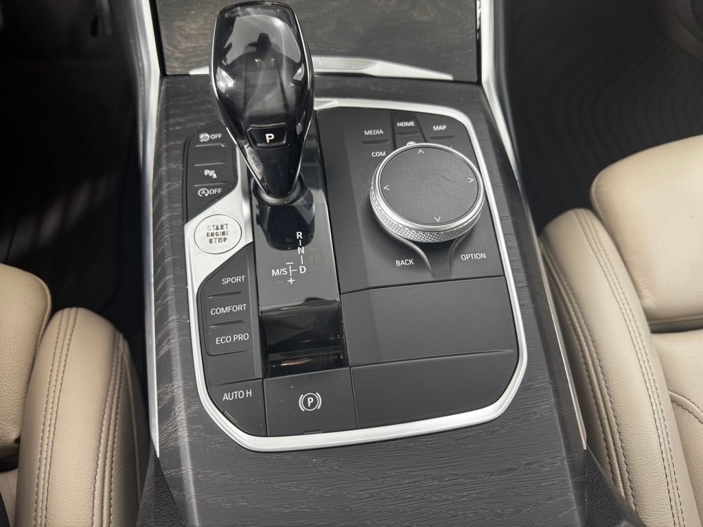 Used 2019 BMW 330i xDrive Sedan w/ Premium Package AWD/4WD image 19