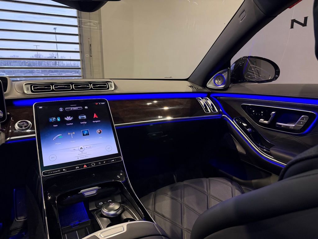 Used 2021 Mercedes-Benz Maybach S 580 4MATIC image 44