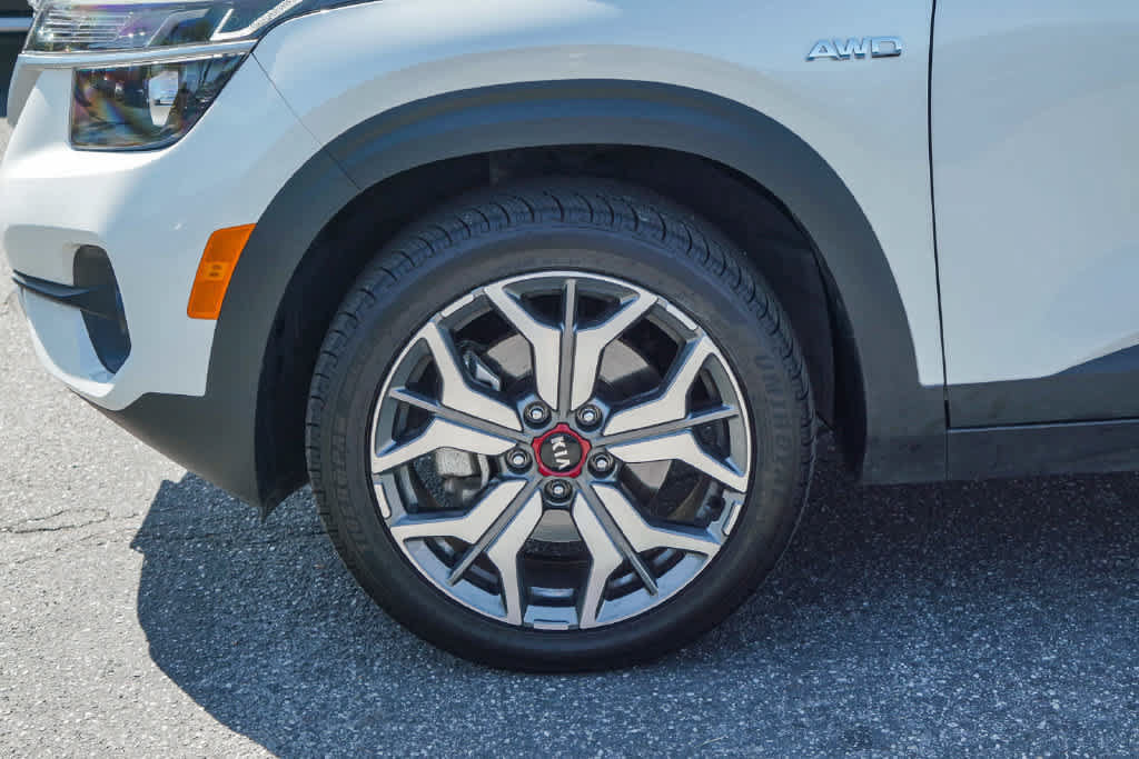 Certified 2021 Kia Seltos S AWD/4WD image 9
