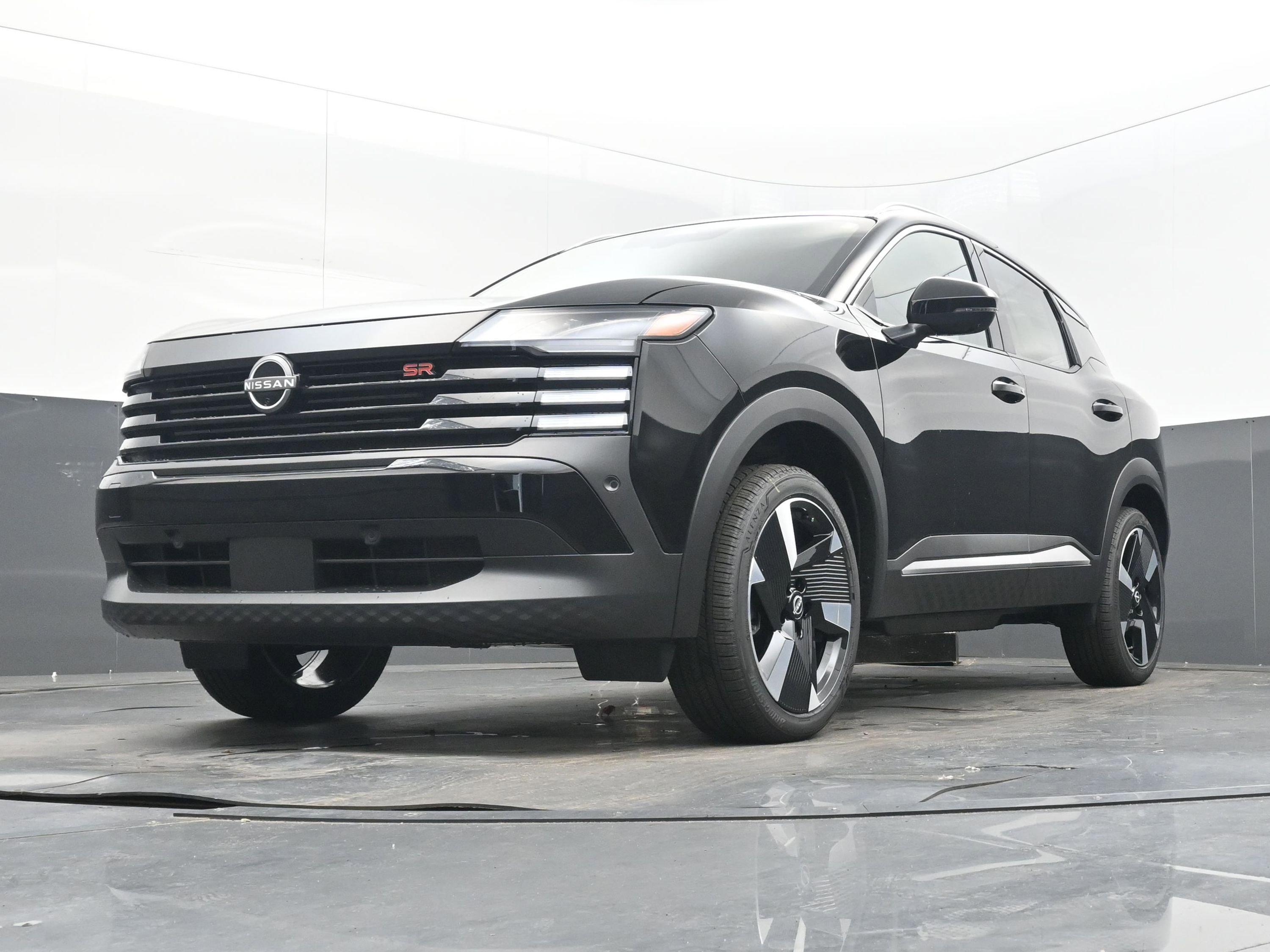 Used 2025 Nissan Kicks SR image 20