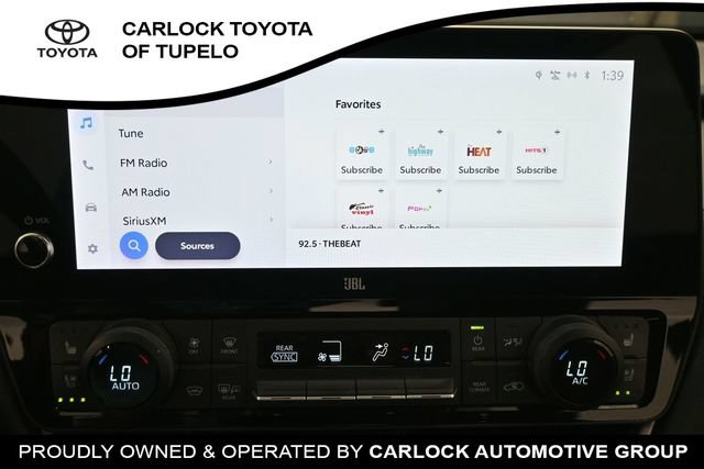Used 2024 Toyota Grand Highlander AWD image 33