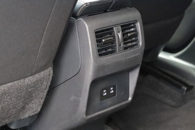 Used 2025 Nissan Rogue SV AWD/4WD image 20