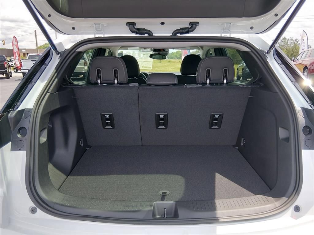 New 2027 Chevrolet Bolt LT FWD image 7
