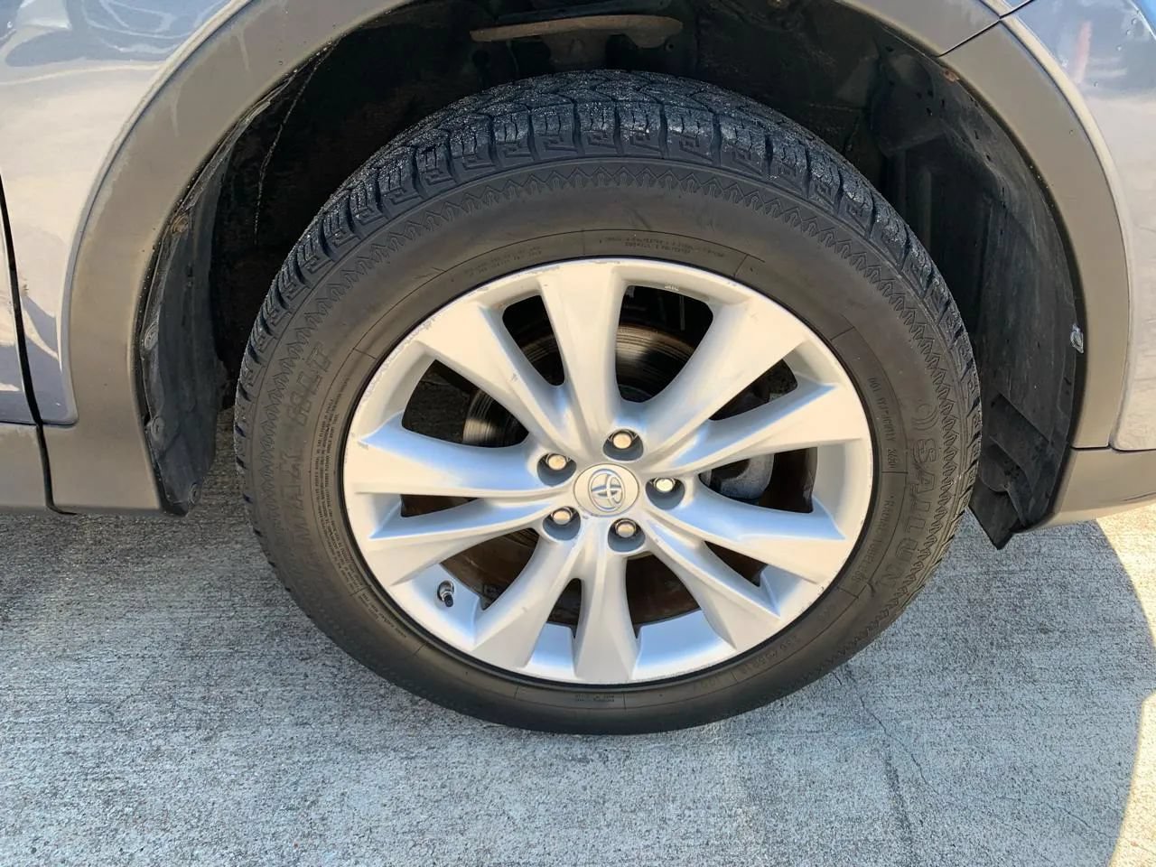 Used 2013 Toyota RAV4 Limited AWD/4WD image 25