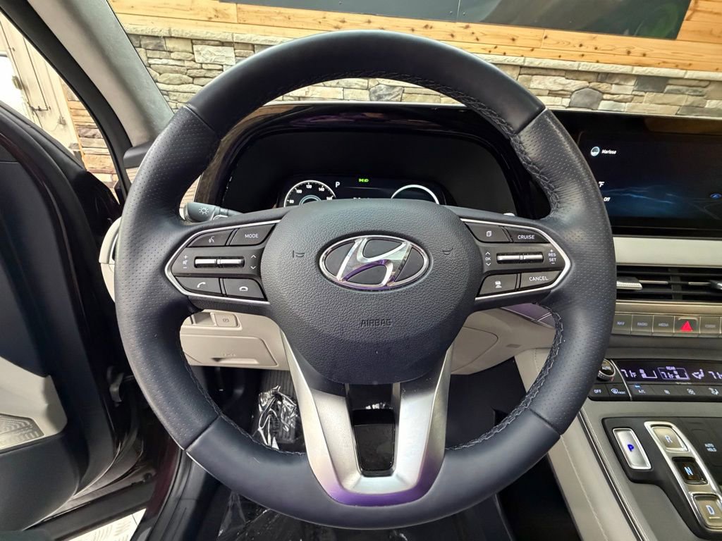 Used 2021 Hyundai Palisade Calligraphy image 16