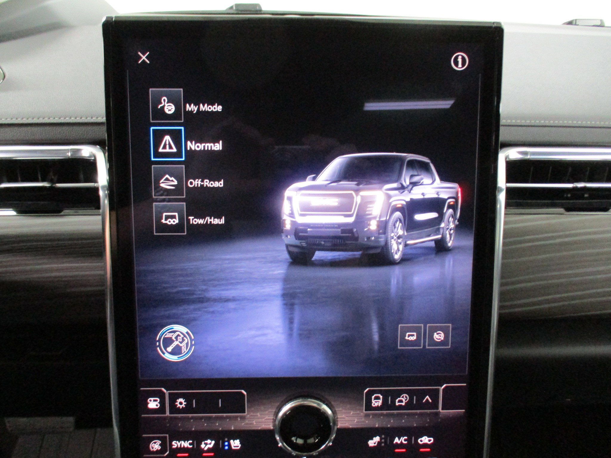 New 2025 GMC Sierra EV Denali image 27