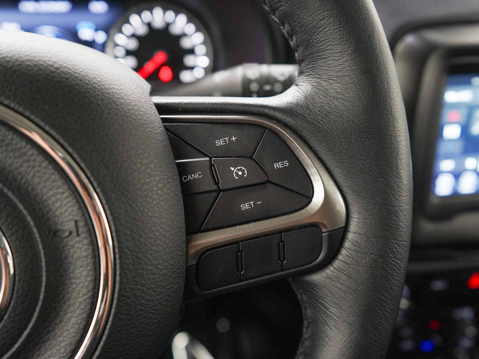 Used 2020 Jeep Renegade Limited AWD/4WD image 20