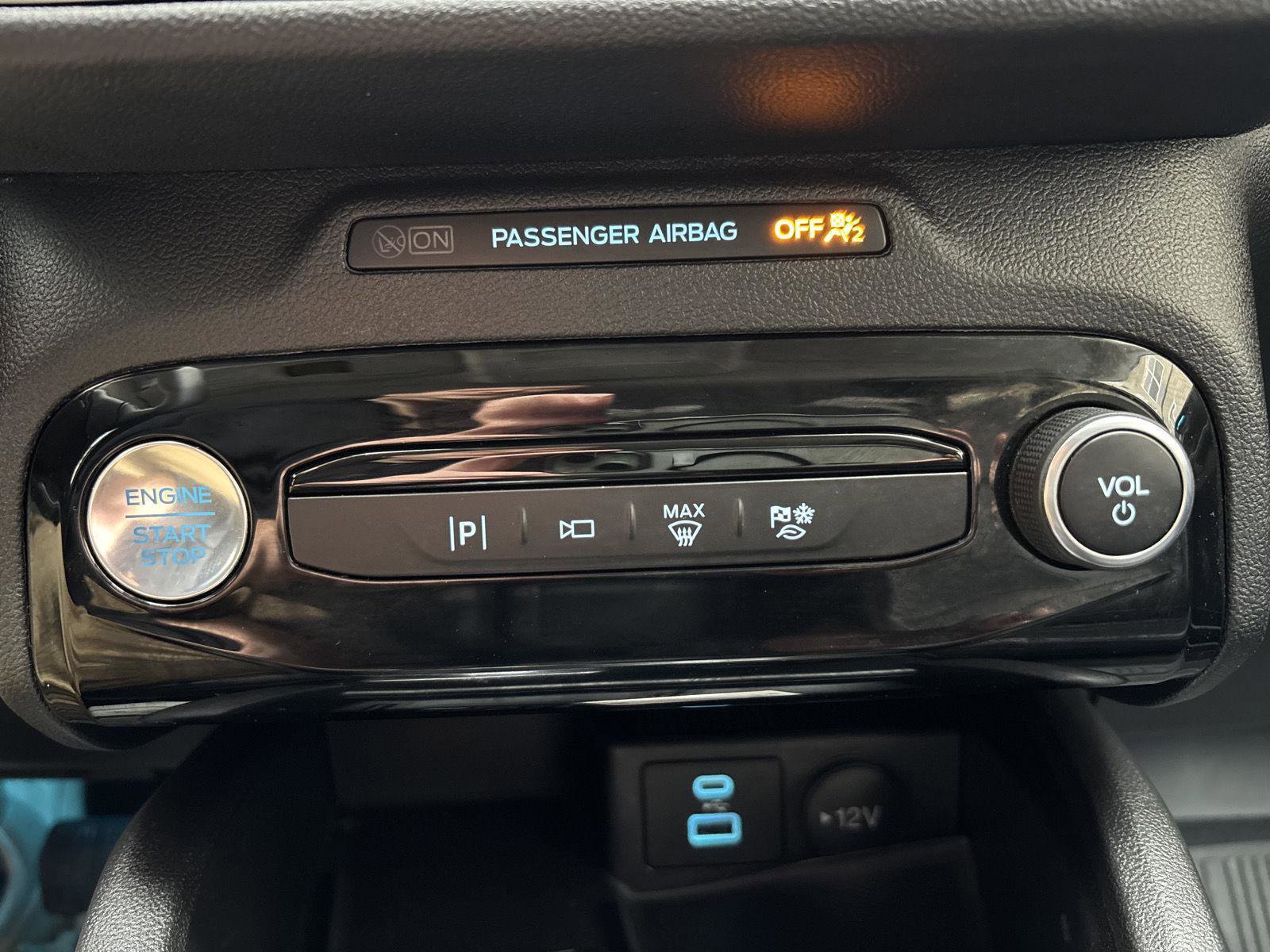 Used 2023 Ford Escape Platinum AWD/4WD image 15