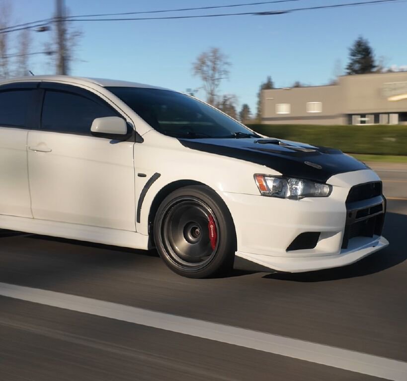 Used 2012 Mitsubishi Lancer Evolution GSR image 2