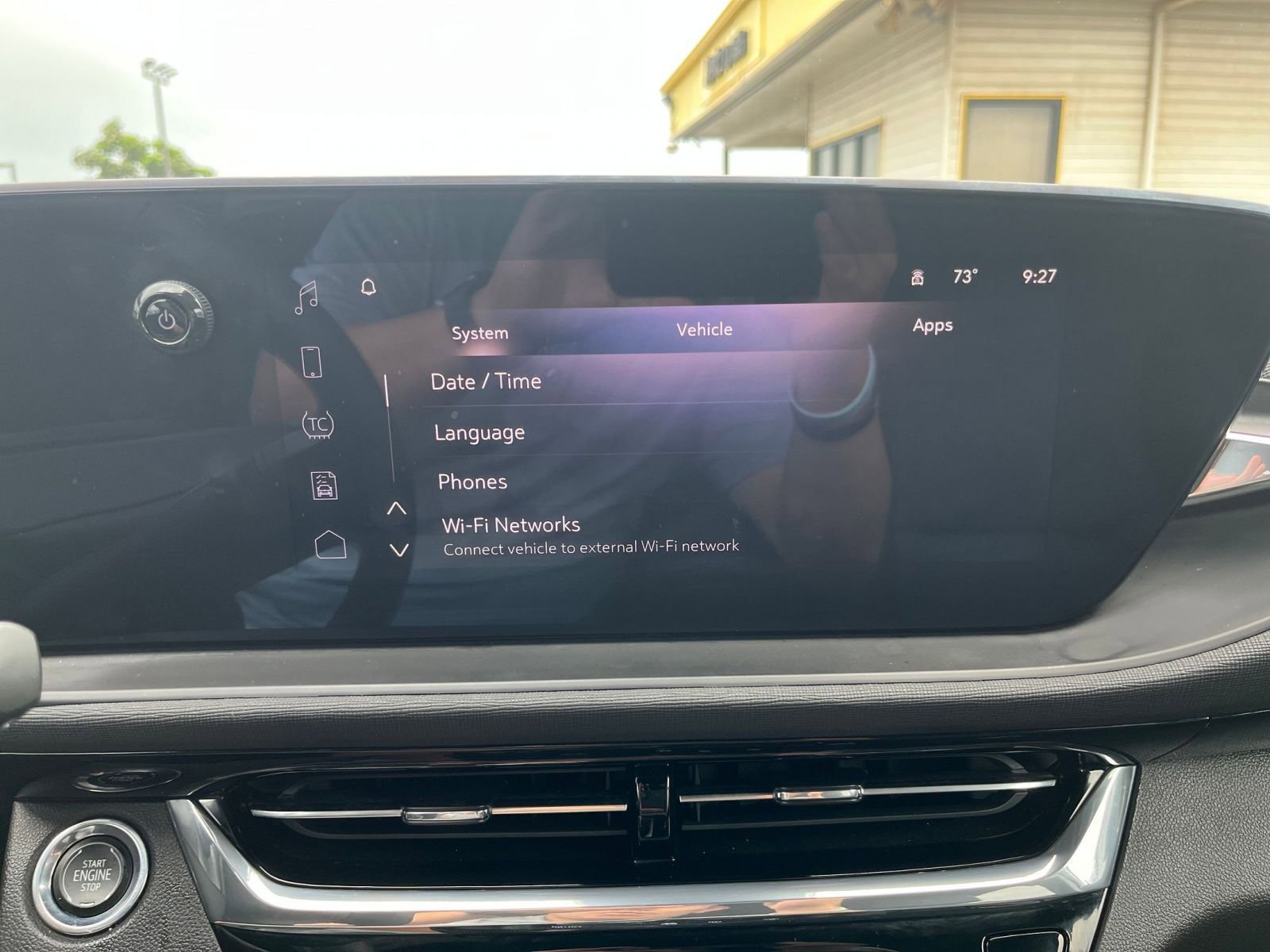 Used 2025 Buick Envista Sport Touring image 17