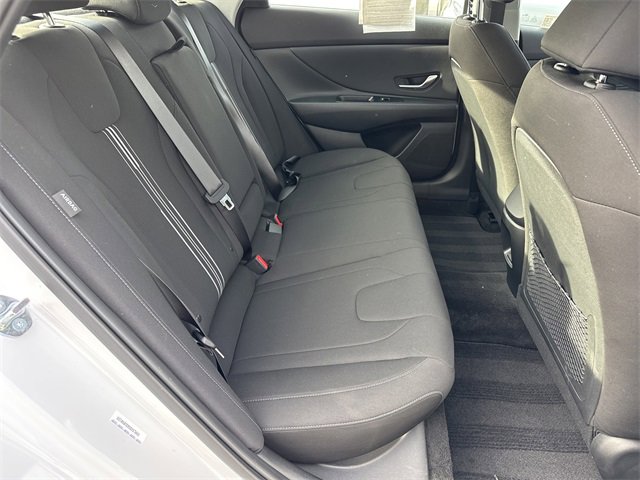 Certified 2025 Hyundai Elantra SEL image 15