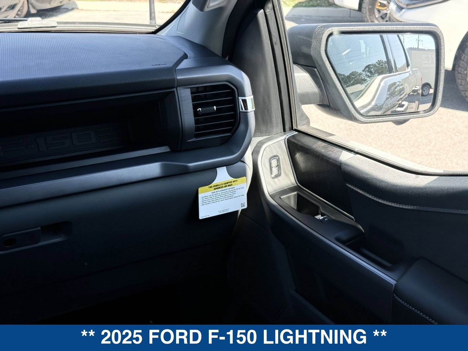 New 2025 Ford F150 Lightning XLT image 20