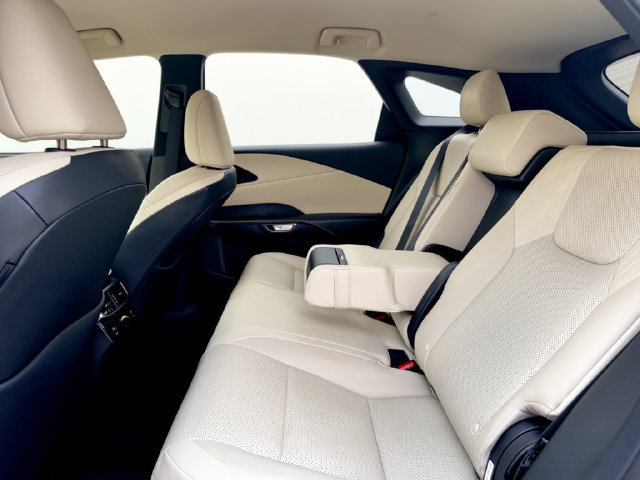 Used 2023 Lexus RX 350 FWD image 27
