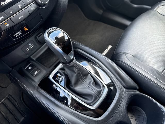Used 2019 Nissan Rogue SL w/ Premium Package AWD/4WD image 26