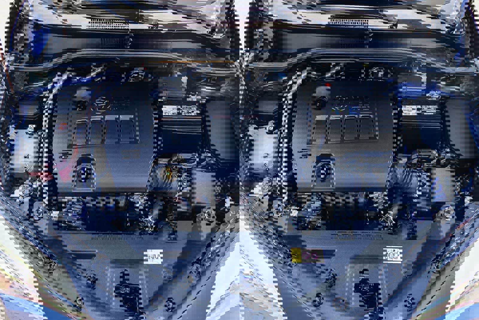 Used 2020 Toyota C-HR LE image 27