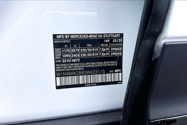 Used 2025 Mercedes-Benz GLB 250 image 11