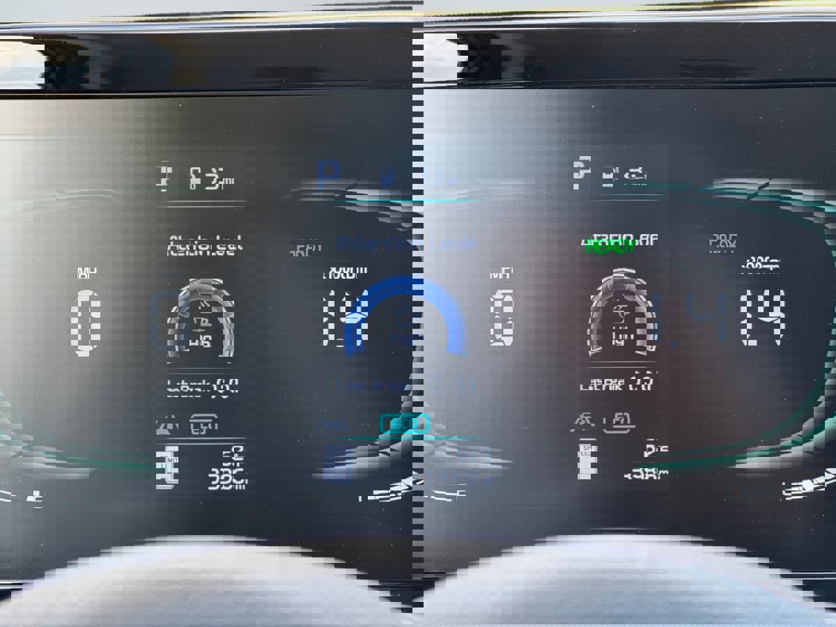 Used 2024 Kia Sportage LX image 12