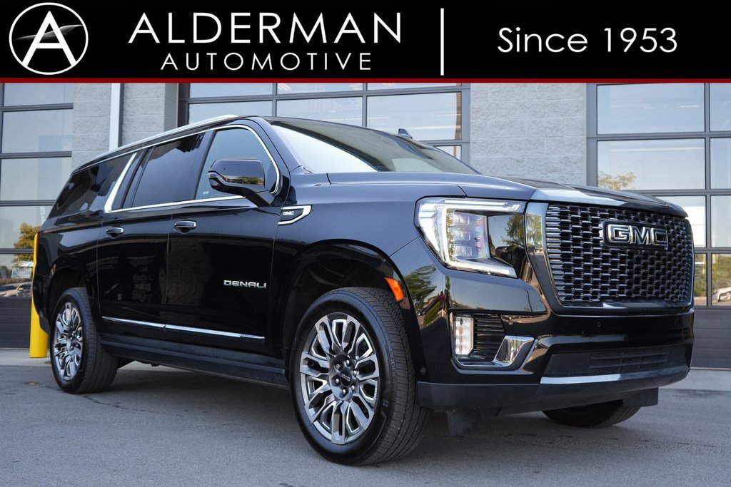 Used 2023 GMC Yukon XL Denali Ultimate image 1