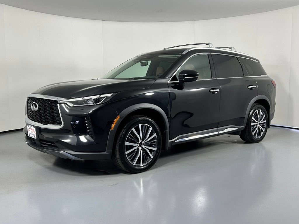 Used 2023 INFINITI QX60 Sensory w/ Vision Package AWD/4WD image 3