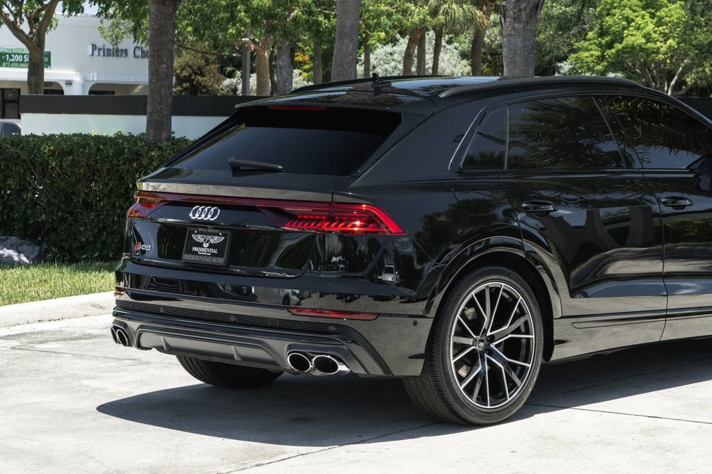 Used 2023 Audi SQ8 Prestige AWD/4WD image 7