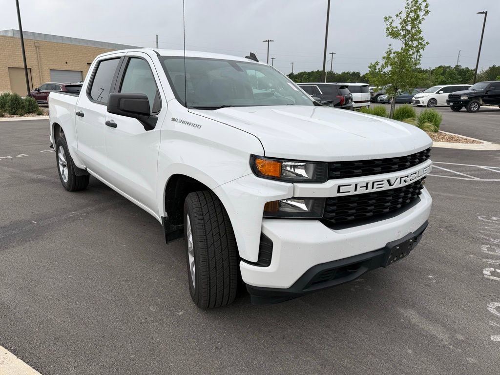 Used 2019 Chevrolet Silverado 1500 Custom w/ Custom Value Package RWD image 3