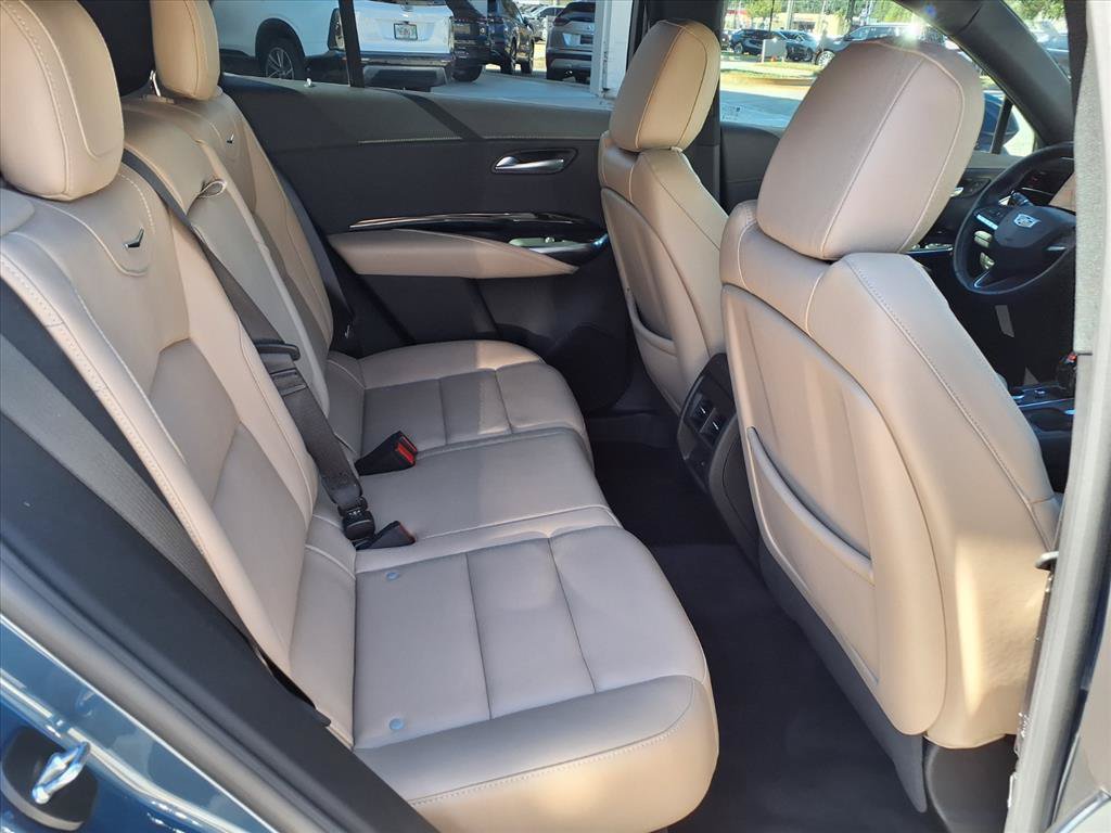 Certified 2024 Cadillac XT4 Luxury FWD image 13