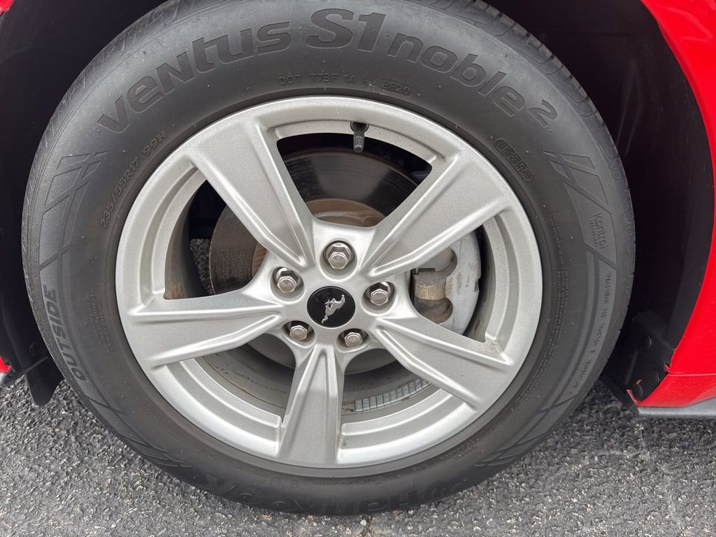 Used 2021 Ford Mustang Coupe image 10